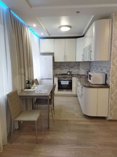 2-к. квартира, 50 м², 1/4 эт.