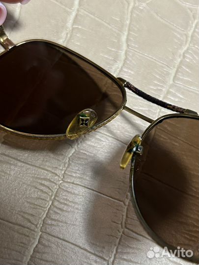 Солнцезащитные очки Louis vuitton