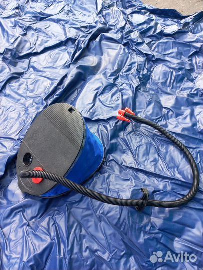 Надувной матрас с насосом