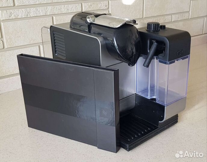 Кофемашина Delonghi