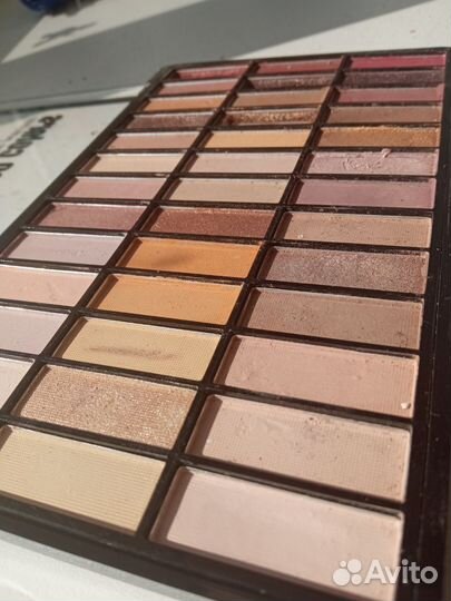 Тени для век