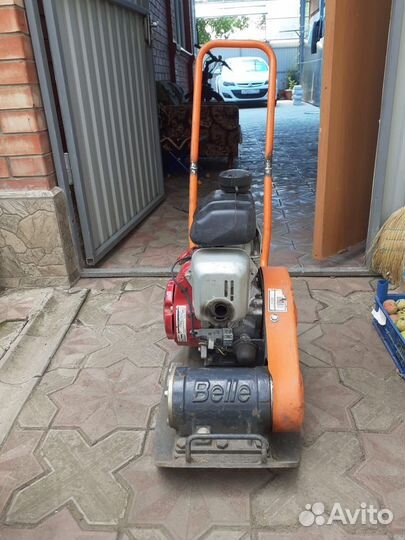 Вибратор для асфальта