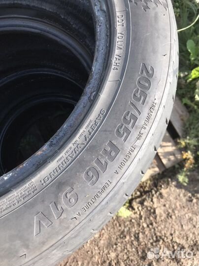 Kumho Ecsta HS51 205/55 R16