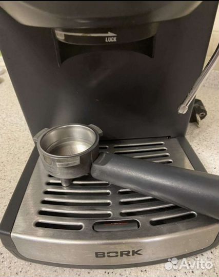 Кофемашина рожковая bork, в отличном рабочем состо