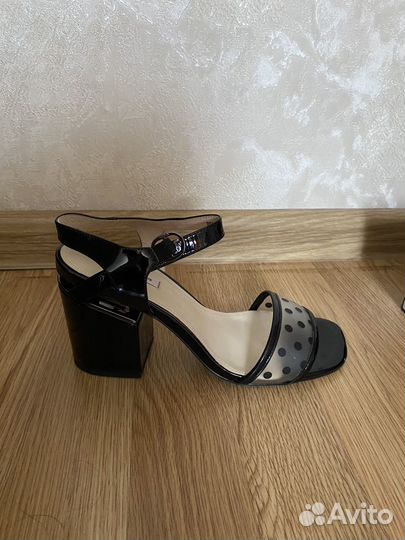 Босоножки женские 36 размер бу