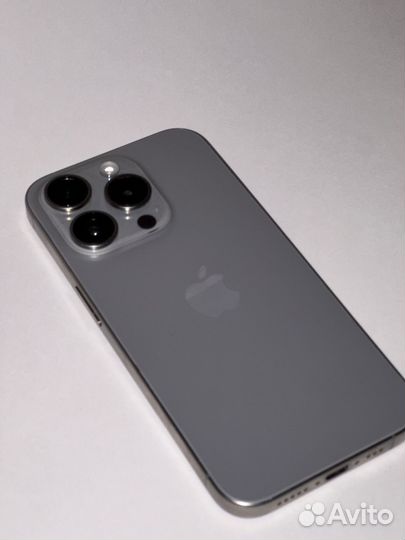 iPhone 15 Pro, 256 ГБ