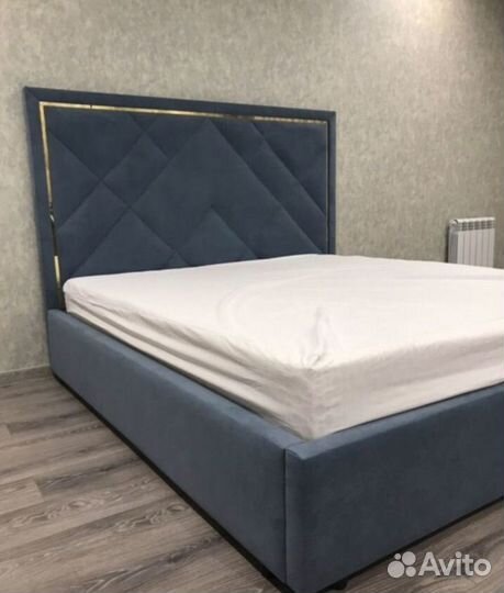Кровати