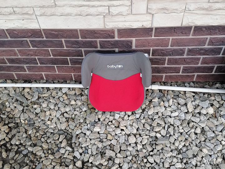 Детский бустер автомобильный