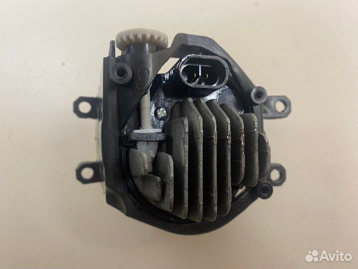 Туманка toyota RAV4 05-13 (LED)