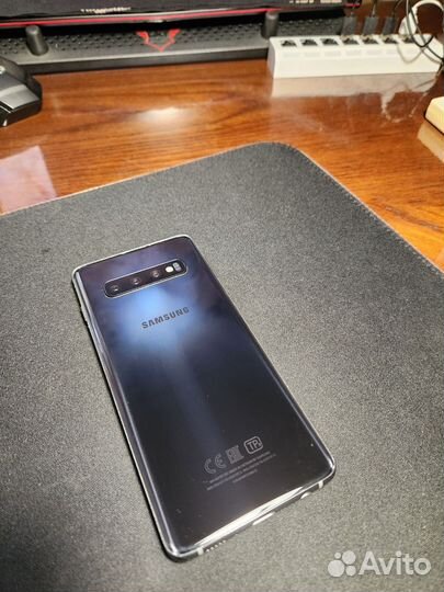 Samsung Galaxy S10, 8/128 ГБ