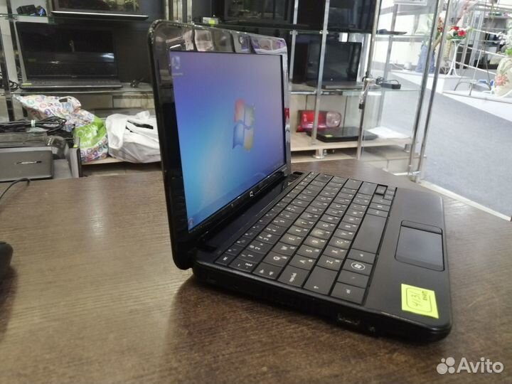 Нетбук HP Compaq Mini