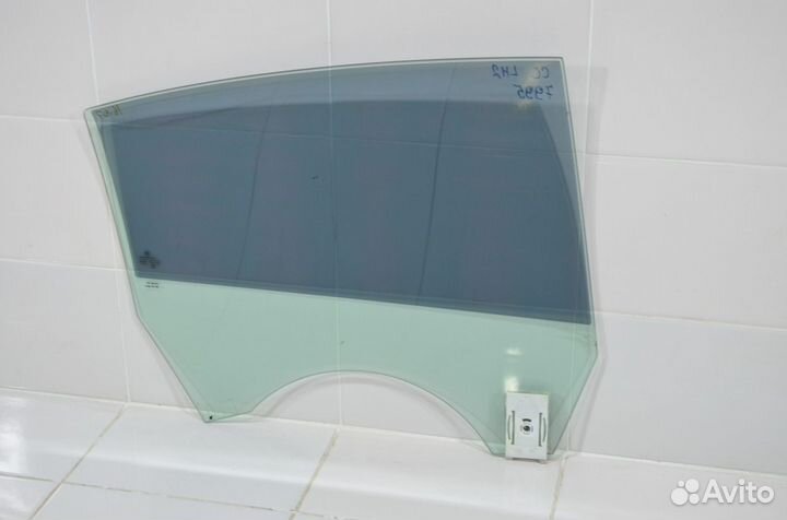 Стекло двери заднее левое Volkswagen Passat Cc
