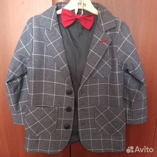 Пиджак, белая рубашка для мальчика