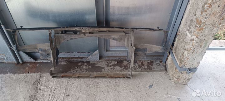 Продам телевизор(панель) на skoda octavia a4