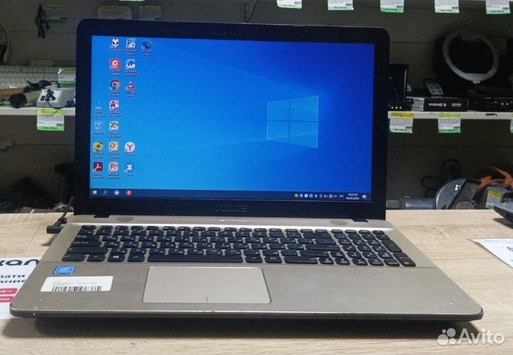 Ноутбук asus D541N