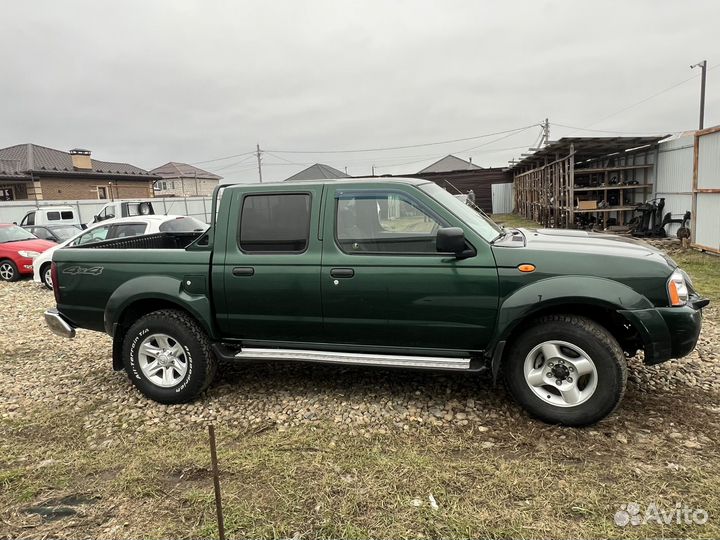 Nissan NP300 2.5 МТ, 2008, 156 000 км