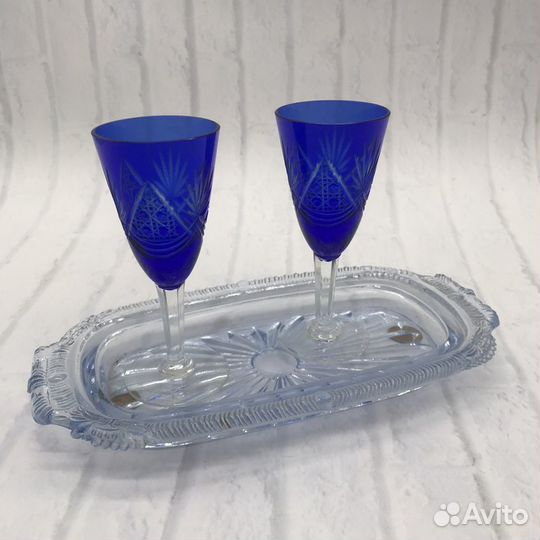 Поднос с рюмочками