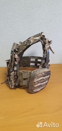 Плитник с подсумками