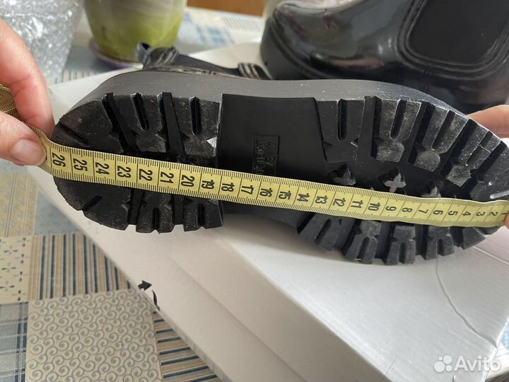 Резиновые сапожки женские