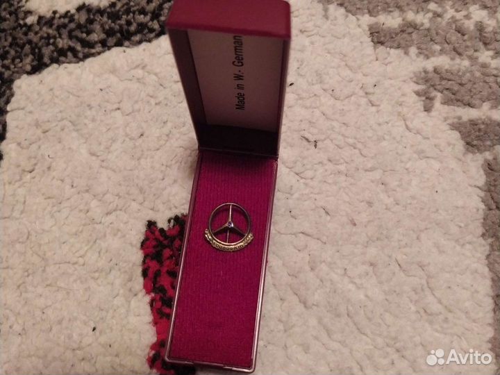 Знак значок фрачный Мерседес Mercedes 500000 пятьс