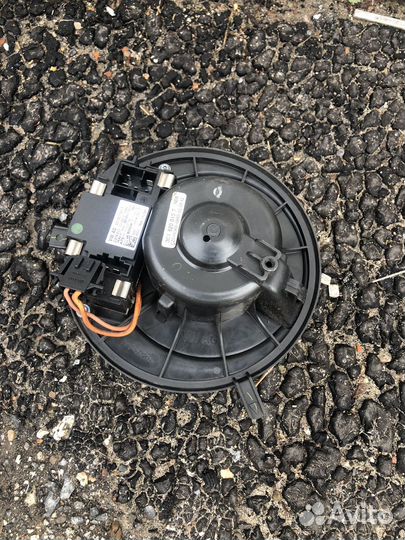 Мотор отопителя Skoda Superb Mk2