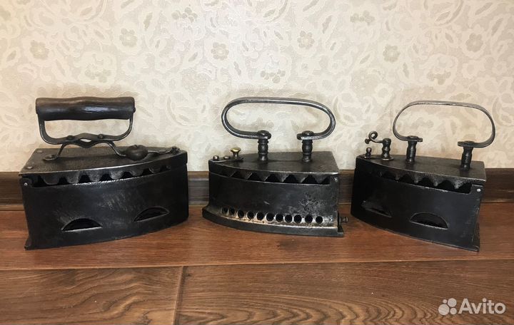 Старинный Чугунный Угольный Утюг.Разные