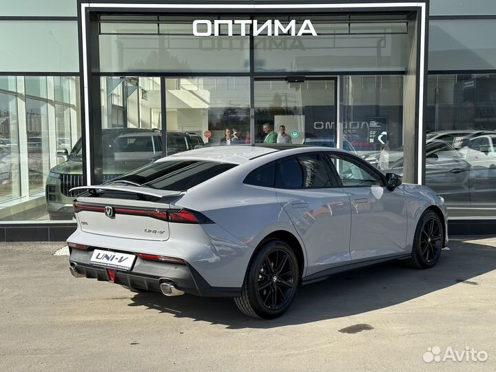 Changan UNI-V 1.5 AMT, 2024