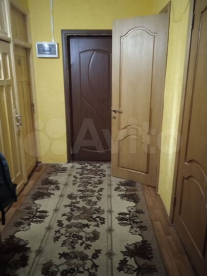 2-к. квартира, 41 м², 1/3 эт.