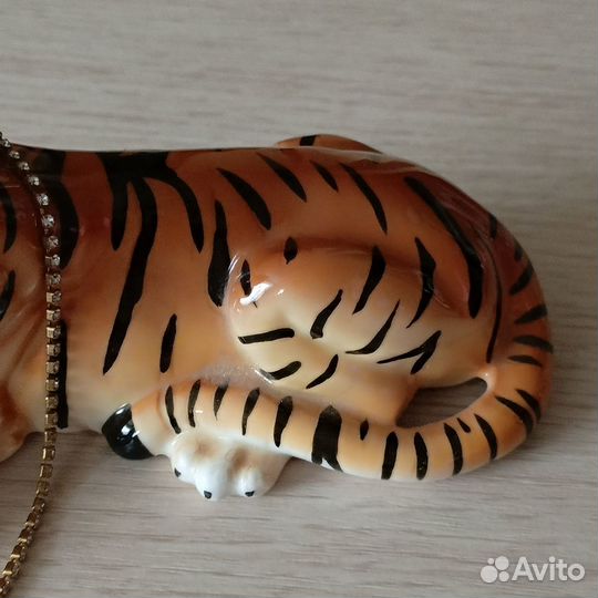 Декоративная статуэтка «Тигр на привале». Заказано