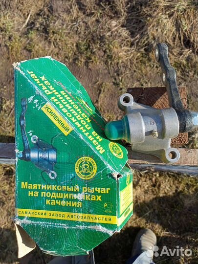 Маятниковый рычаг на подшипниках качения