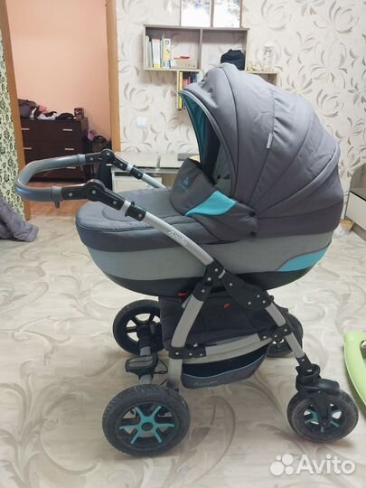 Коляска 3 в 1 с автолюлькой