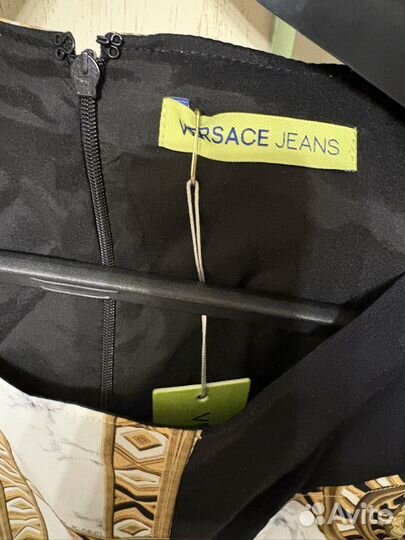 Платье versace jeans