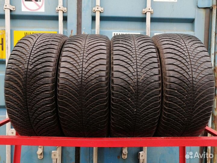 Goodyear Vector 4Seasons Gen-2 225/50 R17