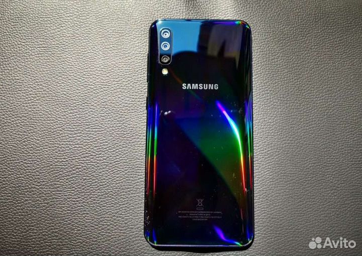 Samsung Galaxy A50, 4/128 ГБ