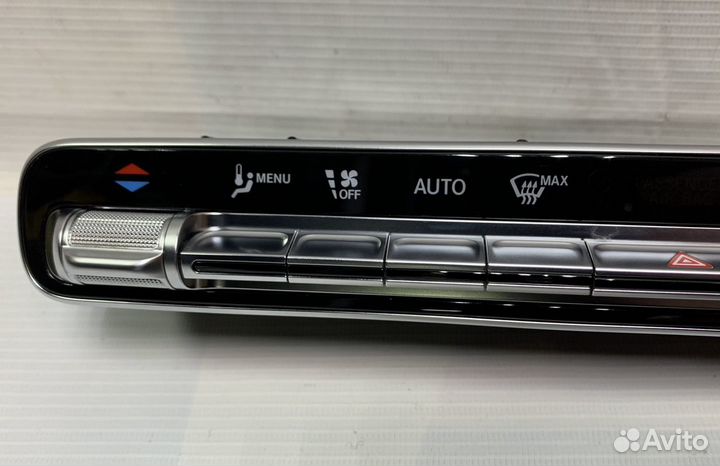 Блок управления климатом Mercedes A1679058302