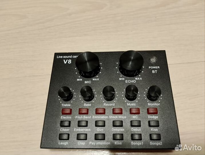 Внешняя аудиокарта v8