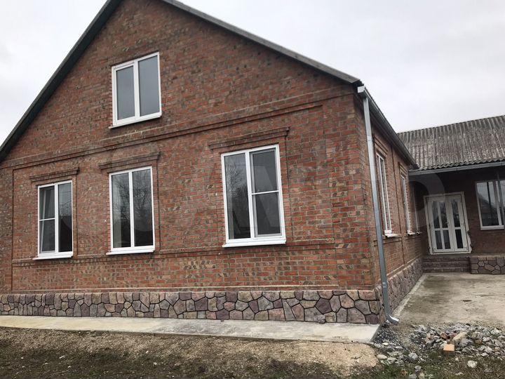 Дом 186 м² на участке 18 сот.