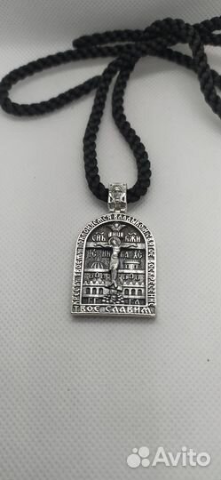 Нательная иконка