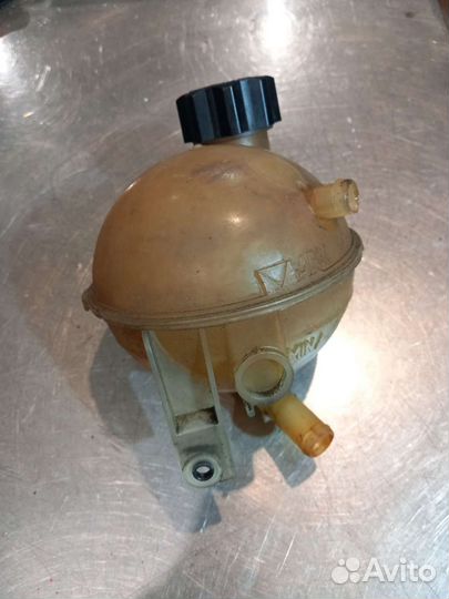 Расширительный бачок Peugeot 307