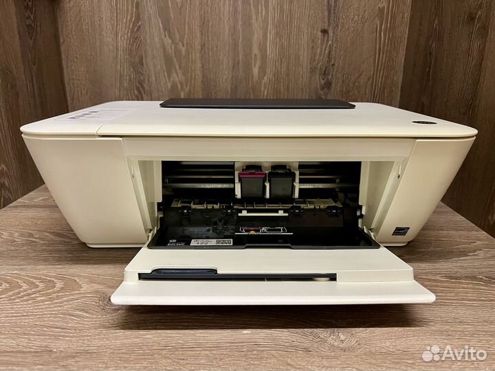 Цветной принтер HP Deskjet 1510
