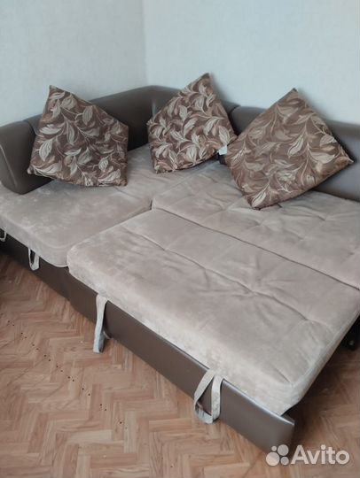 Угловой диван бу