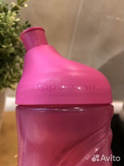 Бутылка фирмы Tupperware детская (Hello Kitty)