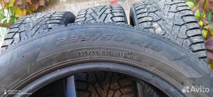 Pirelli Ice Zero 235/50 R18 101T