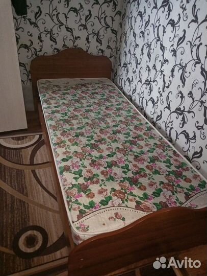 Кровать полуторка с матрасом бу