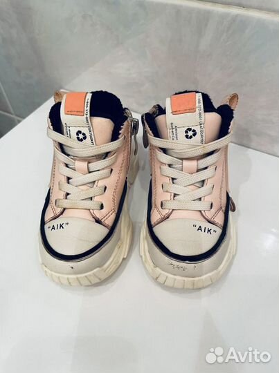 Ботинки для девочки