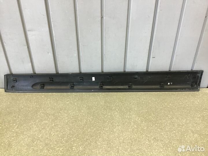 Накладка двери передней левой Kia Sorento II 2009