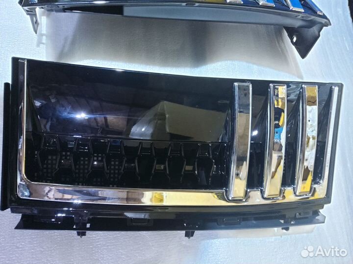 Land Rover Range Rover 2005-2013 жабры в крылья