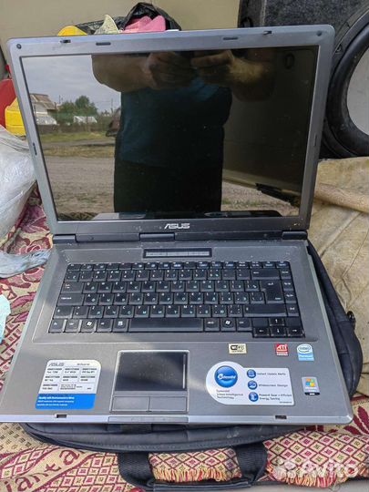 Ноутбук asus