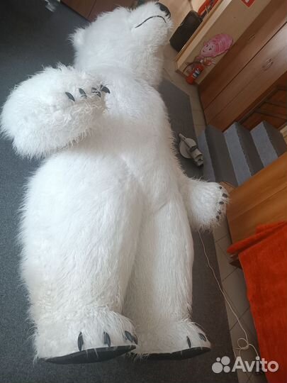 Белый мишка