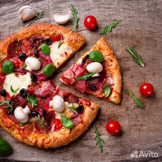 Повар пиццы